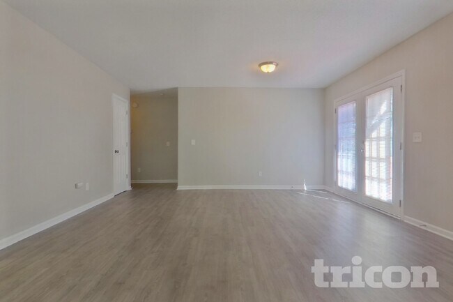 Building Photo - 108 Woodlands Village Dr