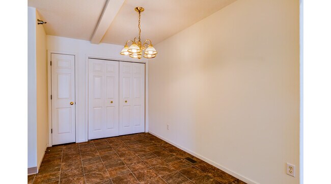 Building Photo - 3055 Brittany Ln NW
