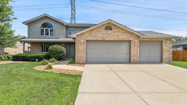 Building Photo - 19211 Brompton Ct