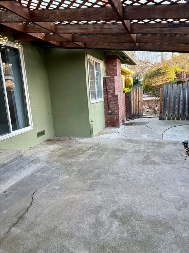 Building Photo - 4214 Zephyr Way