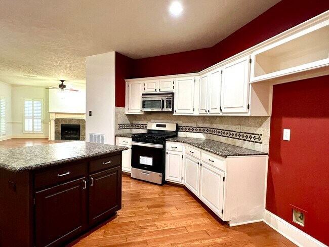 Building Photo - 12803 Birch Falls Rd