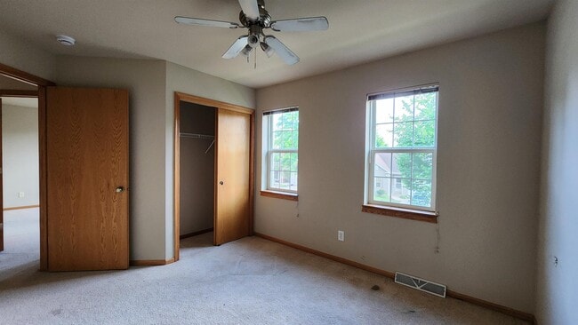 Building Photo - 9412 Briar Haven Dr