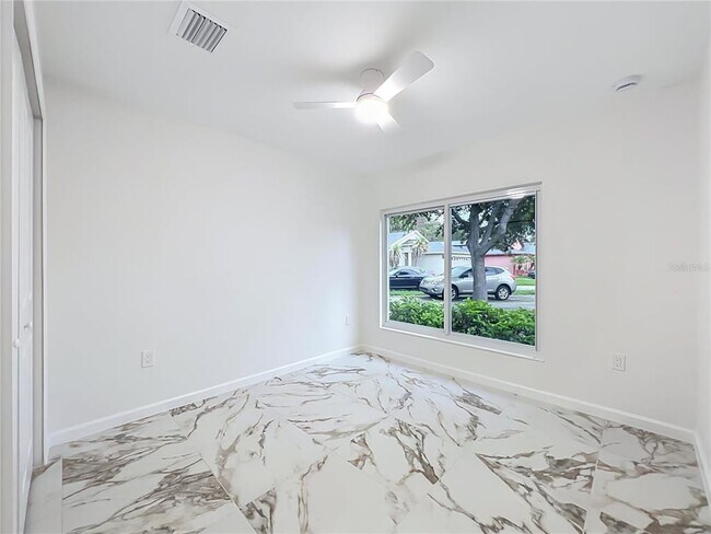 Building Photo - 11148 Pinewood Cove Ln