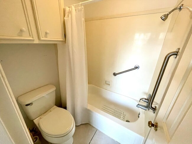 Building Photo - *MOVE IN SPECIAL* 3/2 Available for Rent in Madison! Cobblestone Subdivision