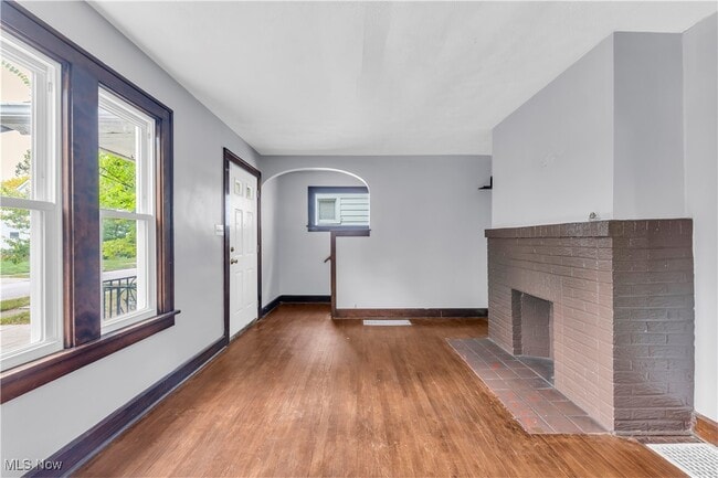 Building Photo - 19351 Renwood Ave