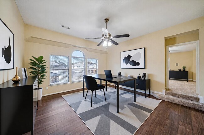 Building Photo - 3710 N Autrey Ct