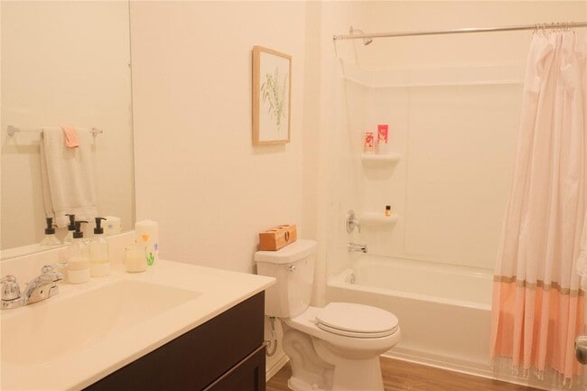 Building Photo - 3424 Lodgepole Dr