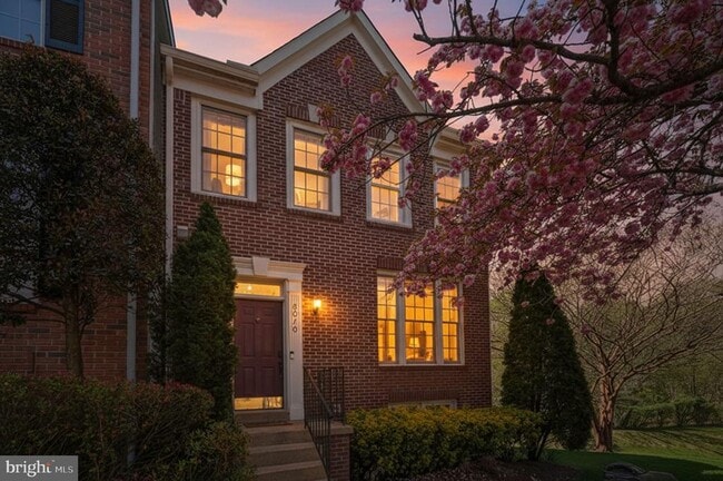 Building Photo - 8010 Readington Ct