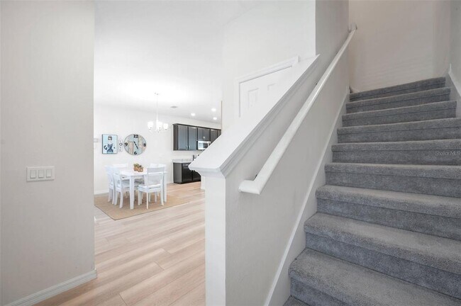 Building Photo - 4966 Avalon Park Blvd