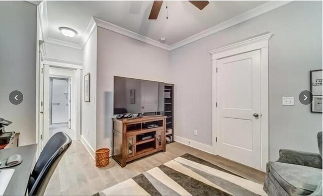 Building Photo - 830 Grove Bnd