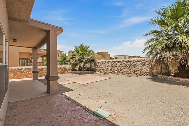 Building Photo - 3727 Grand Bahamas Dr