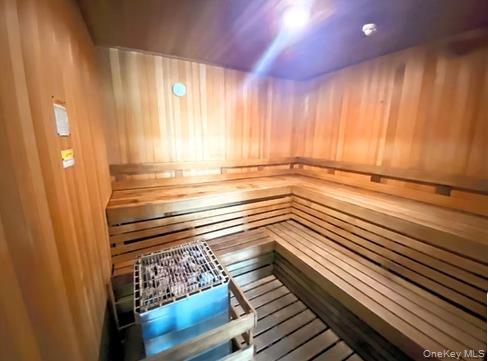 Building Photo - 9 Charles Ln