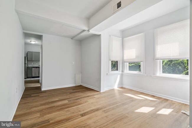 Building Photo - 2105 N 17th St