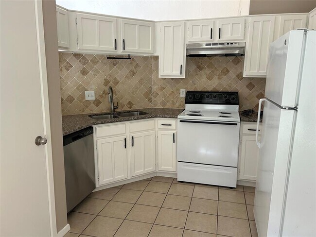 Building Photo - 4215 Spinks Creek Ln