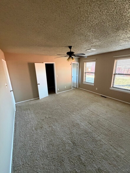 Building Photo - 2957 W 114th Pl S