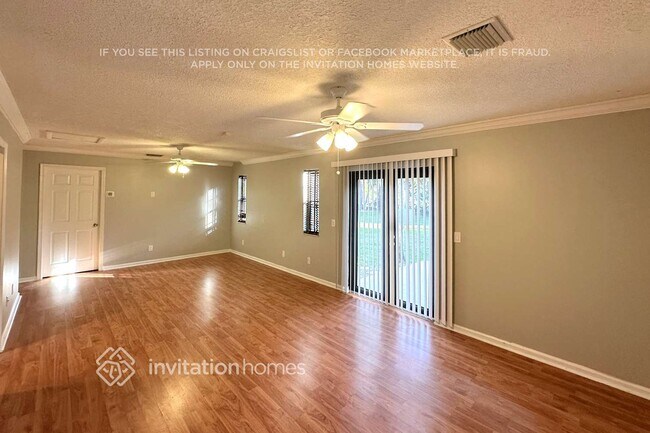 Building Photo - 5241 110th Ave N