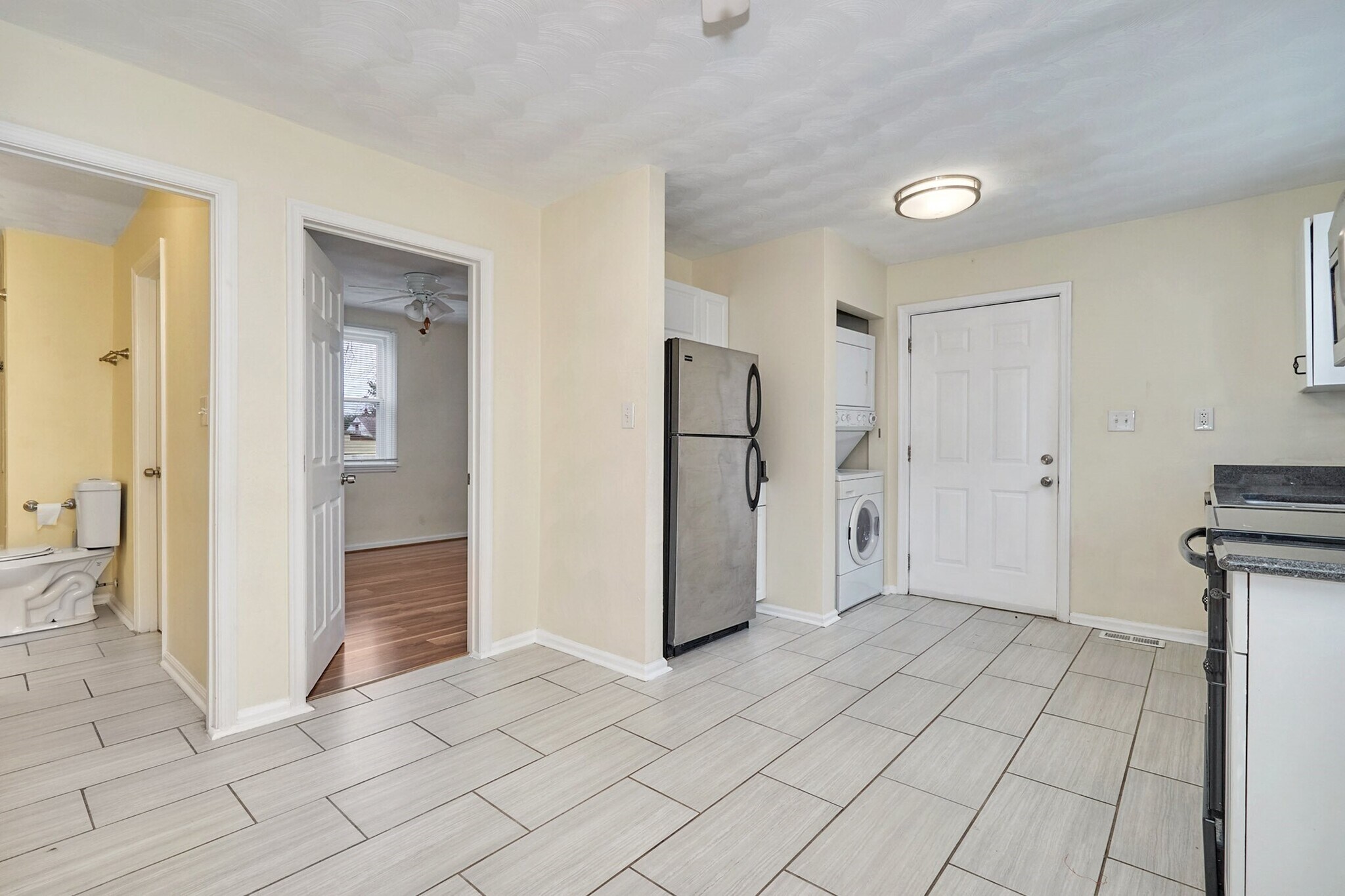 Building Photo - 3502 Commonwealth Ave