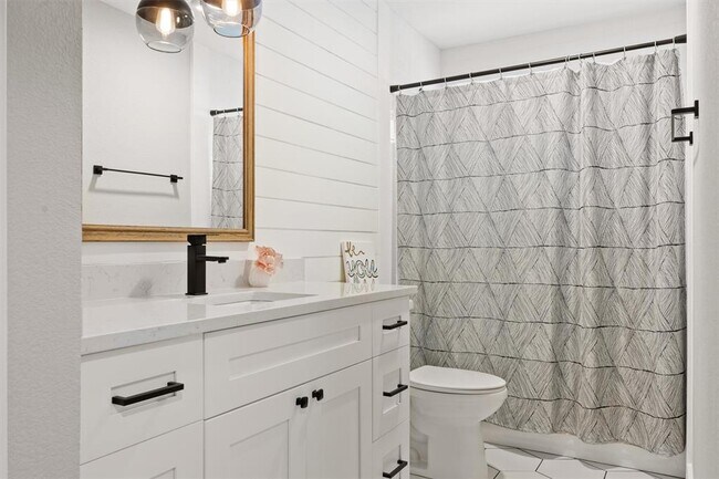 Building Photo - 3610 Lovage Dr