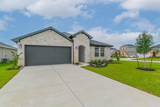 Building Photo - 30702 CASTLE COVE Dr