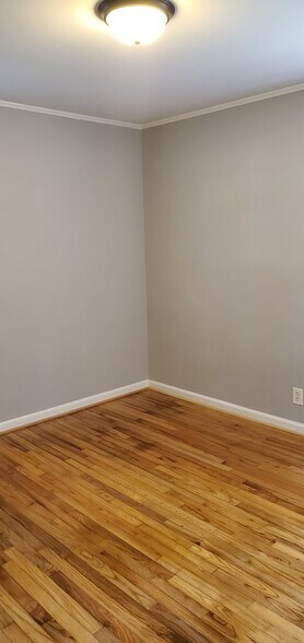 Building Photo - 116 W Decatur St