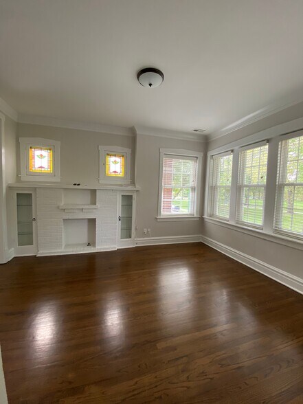 Front Entrance View - 3825 S Damen Ave