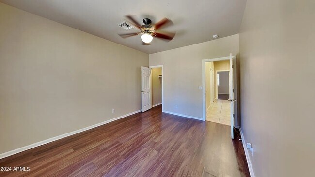 Building Photo - 3002 E Jeanette Ct