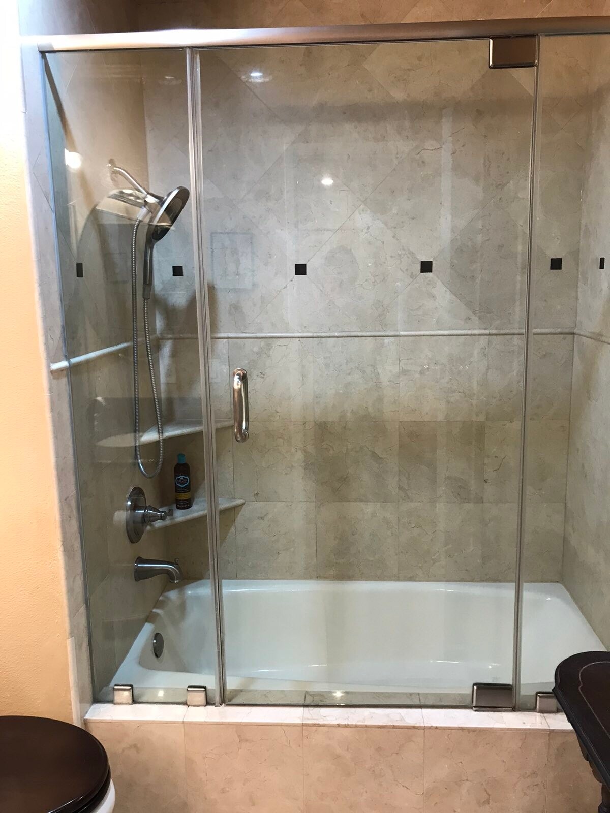 Bathroom Shower - 6000 Bixby Village Dr