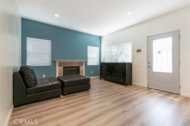 Building Photo - 18605 Valerio St