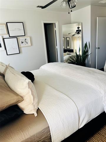 Building Photo - 1308 Divine Dr