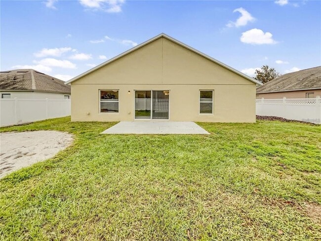 Building Photo - 4655 Doral Park Ave