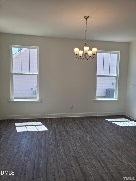 Building Photo - 100 Silent Brk Trl