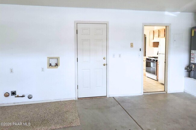 Building Photo - 7060 E Burro Ln