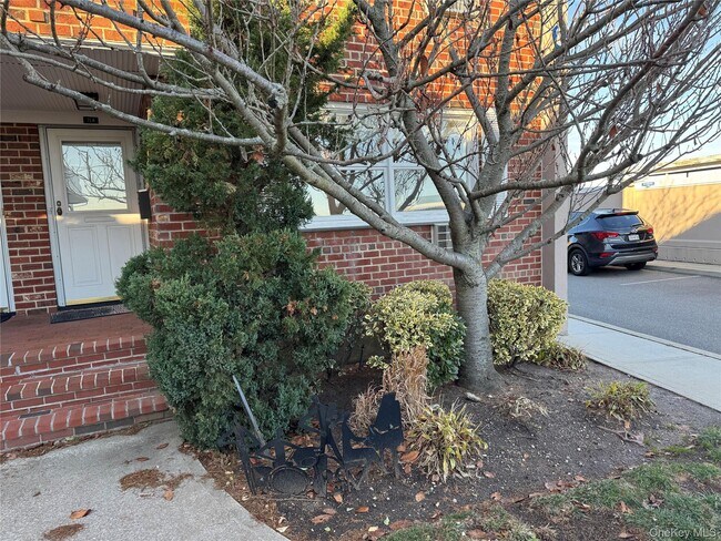 Building Photo - 750 Lido Blvd