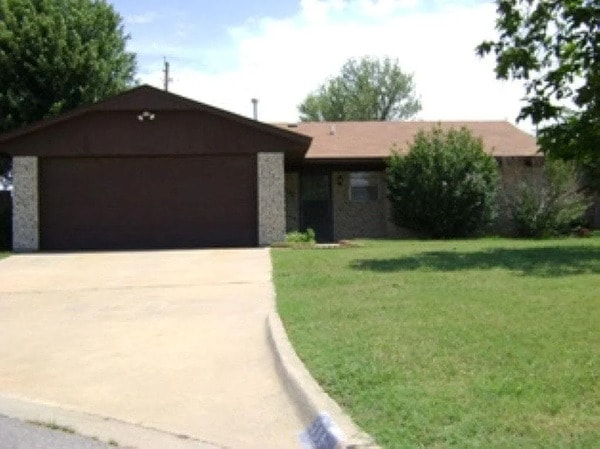 Building Photo - 105 SE Tattershall Way