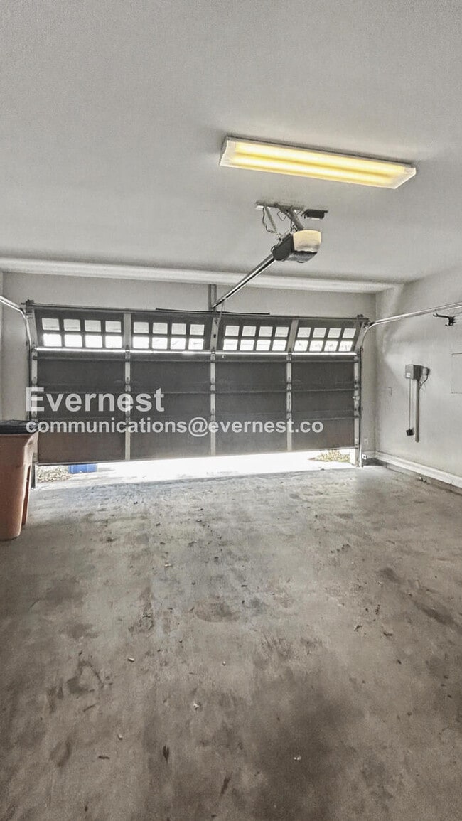 Building Photo - 4032 Camacho St