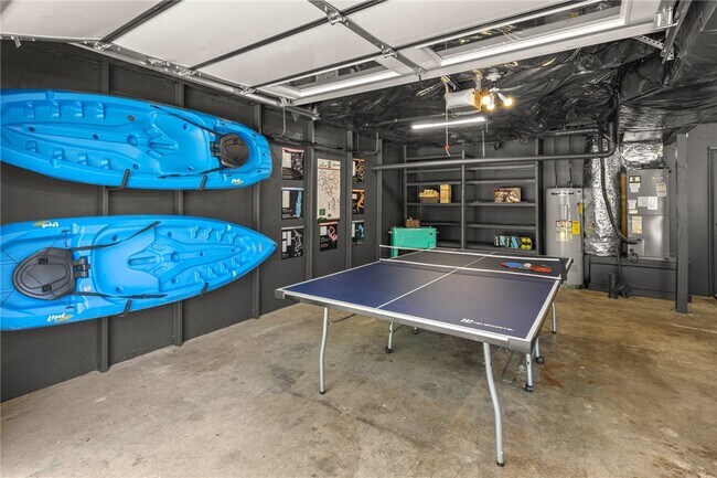 Building Photo - 2 Southport Ln