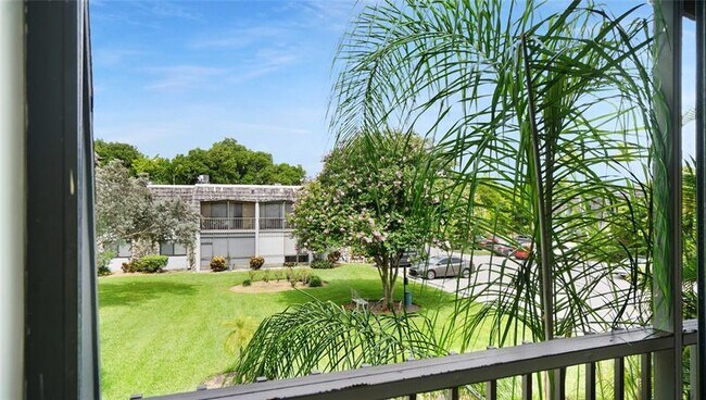 Building Photo - 3111 Oakland Shores Dr