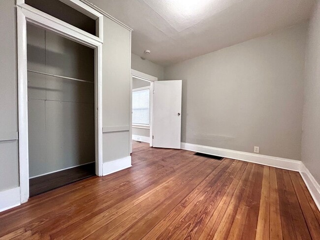 Building Photo - Three Bedroom Home in Muskegon