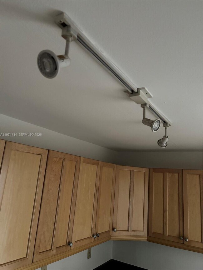 Building Photo - 7900 Camino Cir