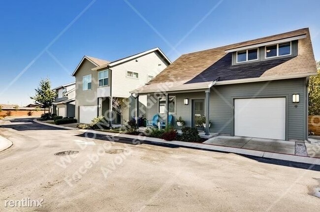 Building Photo - 3 br, 2 bath House - 5616 South 1st St 9 9