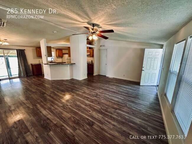 Building Photo - 285 Kennedy Dr