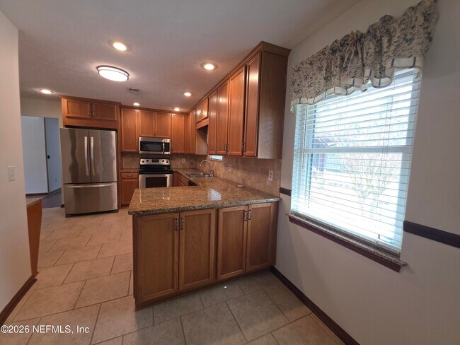 Building Photo - 8879 Heavenside Ct