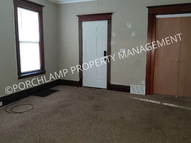 Building Photo - 668 Amity Ave