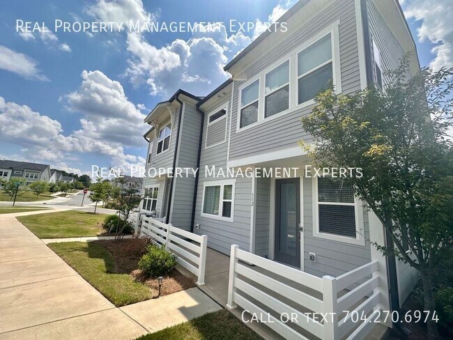 Building Photo - 112 Atterberry Aly
