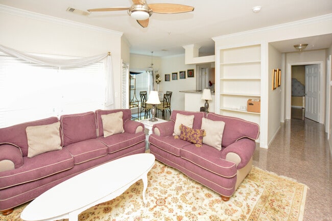 Building Photo - Furnished James Island Condo