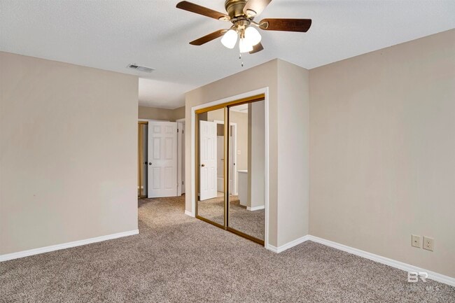 Building Photo - 200 Parma Dr