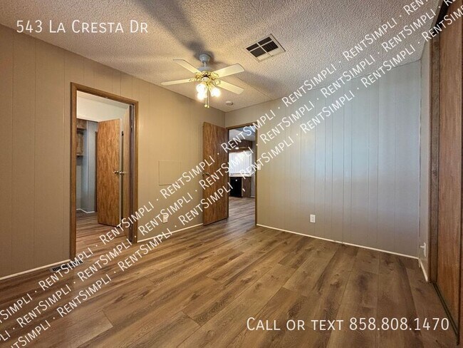 Building Photo - 543 La Cresta Dr