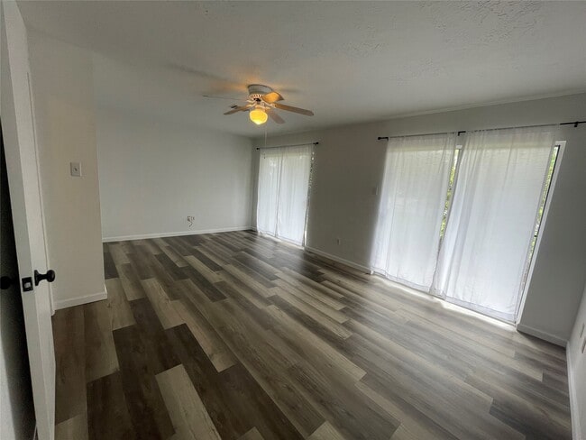 Building Photo - 2A Thunderbird Dr