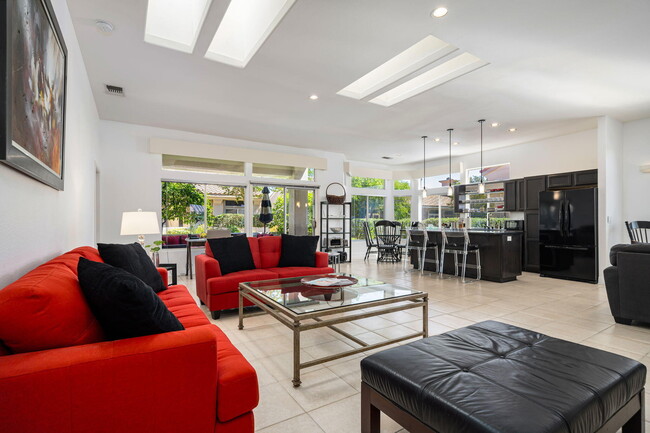 Building Photo - 78338 Desert Willow Dr