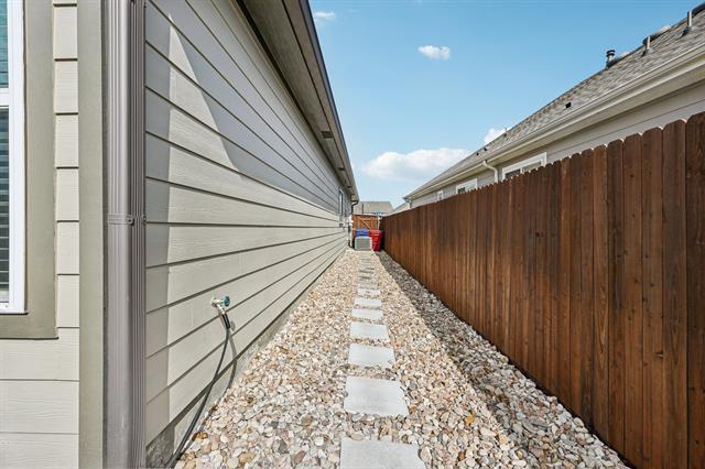 Building Photo - 3071 Aqueduct Ave